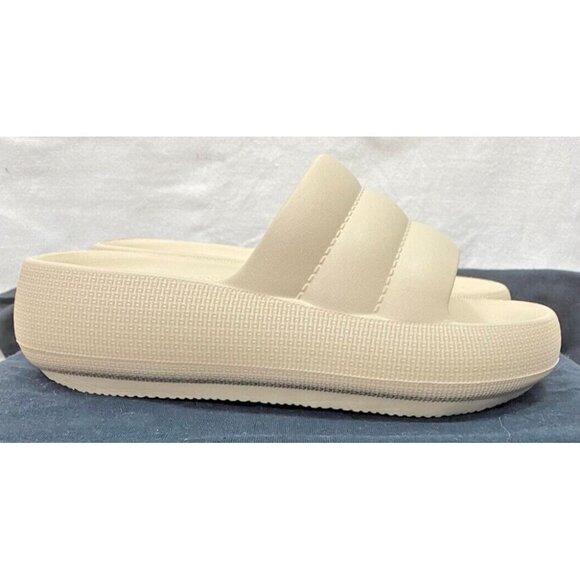 Mia Kandy Slip On Cushion Comfort Slide Nude Beige Sandals Size 8 EUC CLOUD - Picture 4 of 9